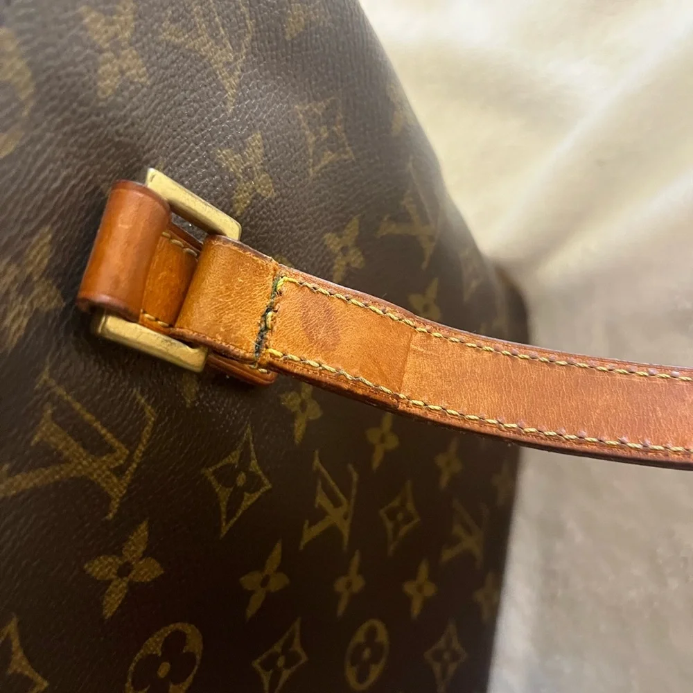 Louis Vuitton Brown Monogram Piano Tote Handbag with COA included - Picture 9 of 16